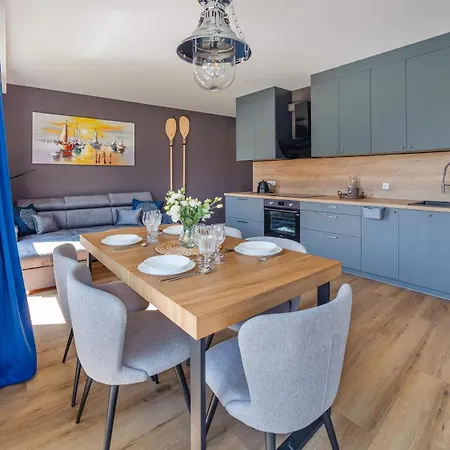 Kaszubska Bryza Ll, Sun&snow Hel